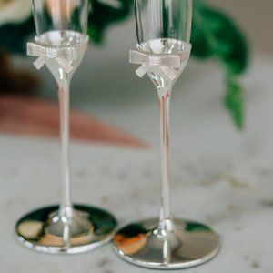 Kate Spade Grace Avenue Champagne Flutes w/ Bow Details *New in Box*